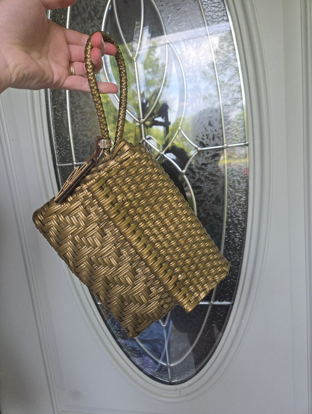 Maria Victoria Glimmer Clutch